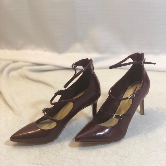 Deep Red/Maroon Heels - Picture 2 of 8